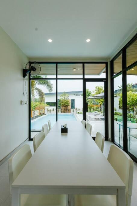 Cheeva Pool Villa Khao Lak Zewnętrze zdjęcie